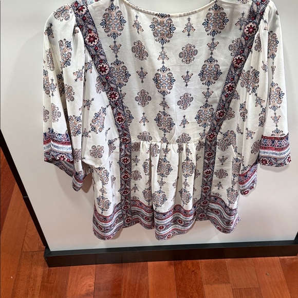 Knox Rose White and Blue Boho Blouse - Picture 4 of 5
